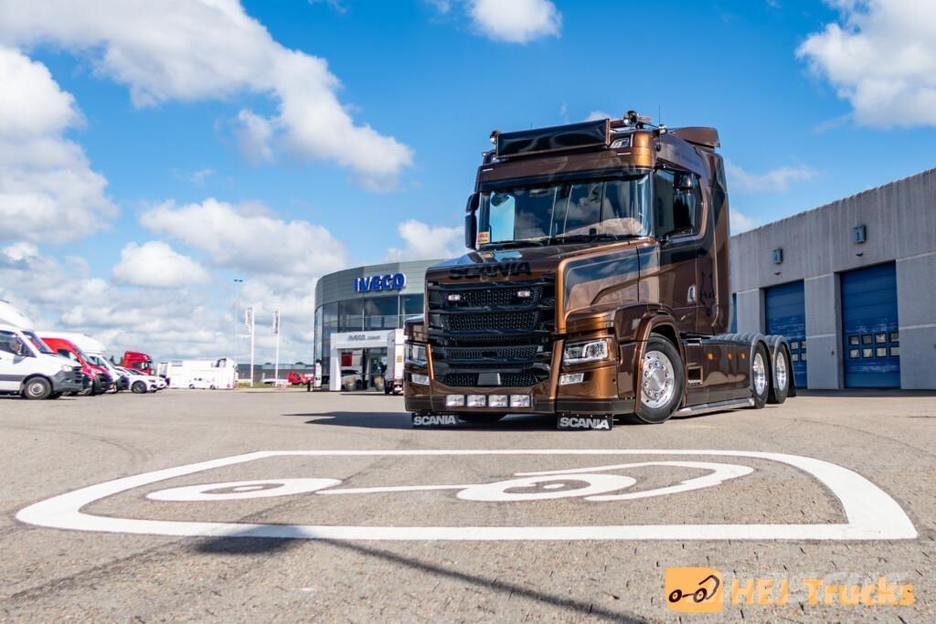 Scania RT520 A6x2NB Tractor Units
