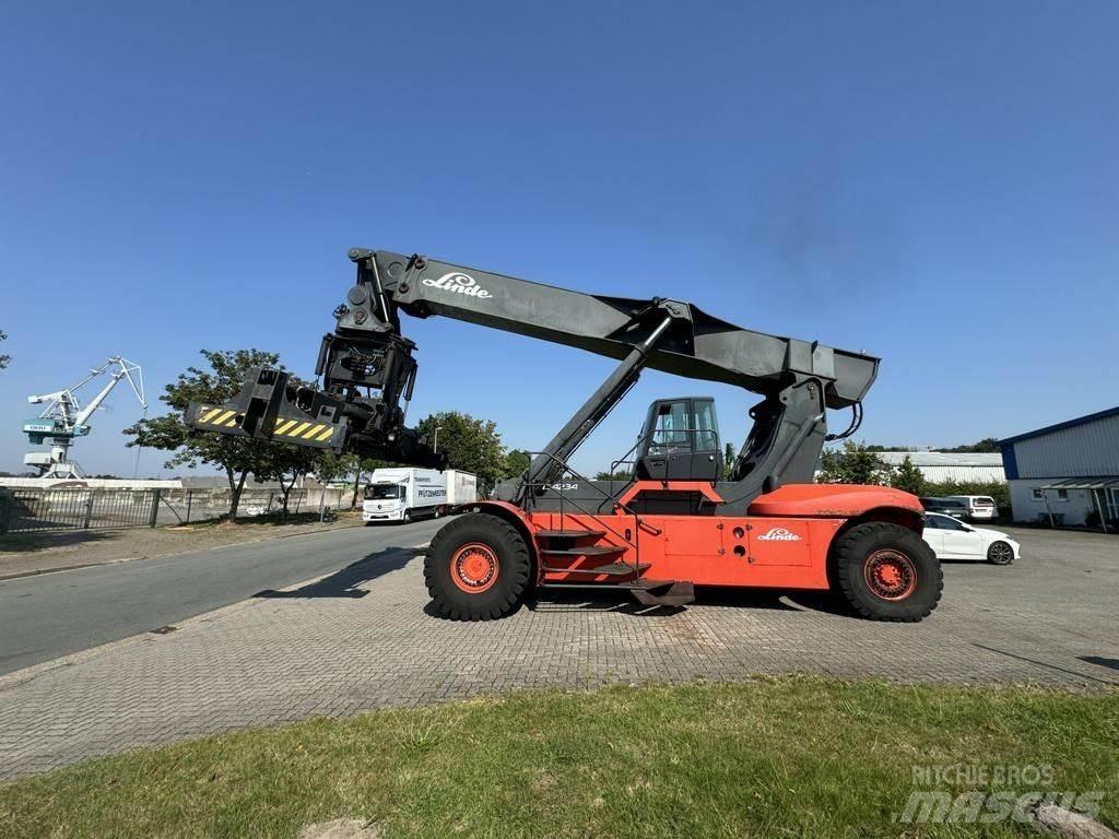 Linde C4234TL Reachstackers