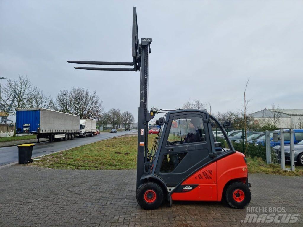 Linde H25D-02 Diesel trucks