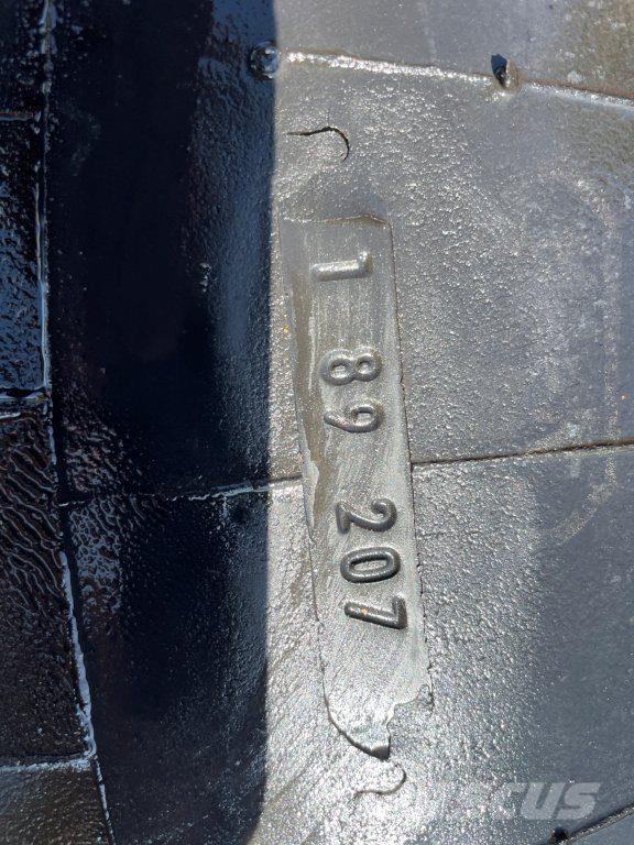  13.00-18 dæk 340-45 - 7 stk. Tyres, wheels and rims