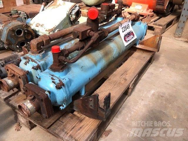 Bowman GL400 Oliekøler Construction - Others