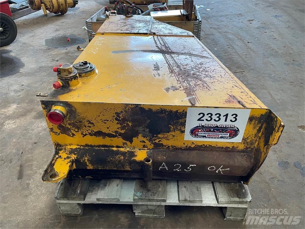  Dieseltank ex. Volvo A25 Other components