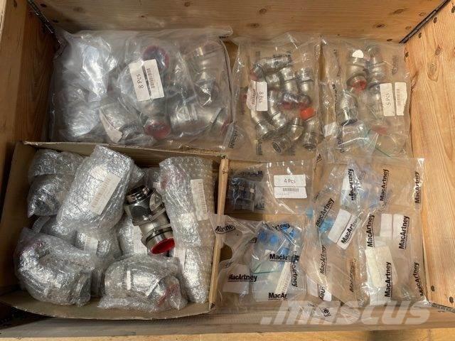  Div. nye fittings - 1/2 palle Other components