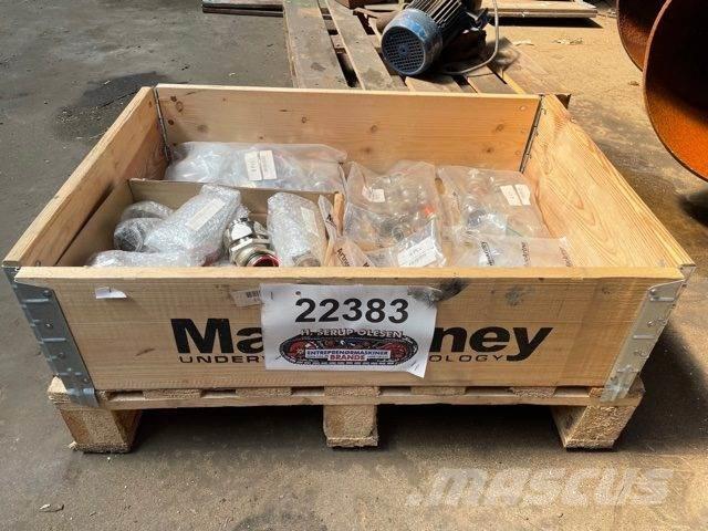  Div. nye fittings - 1/2 palle Other components