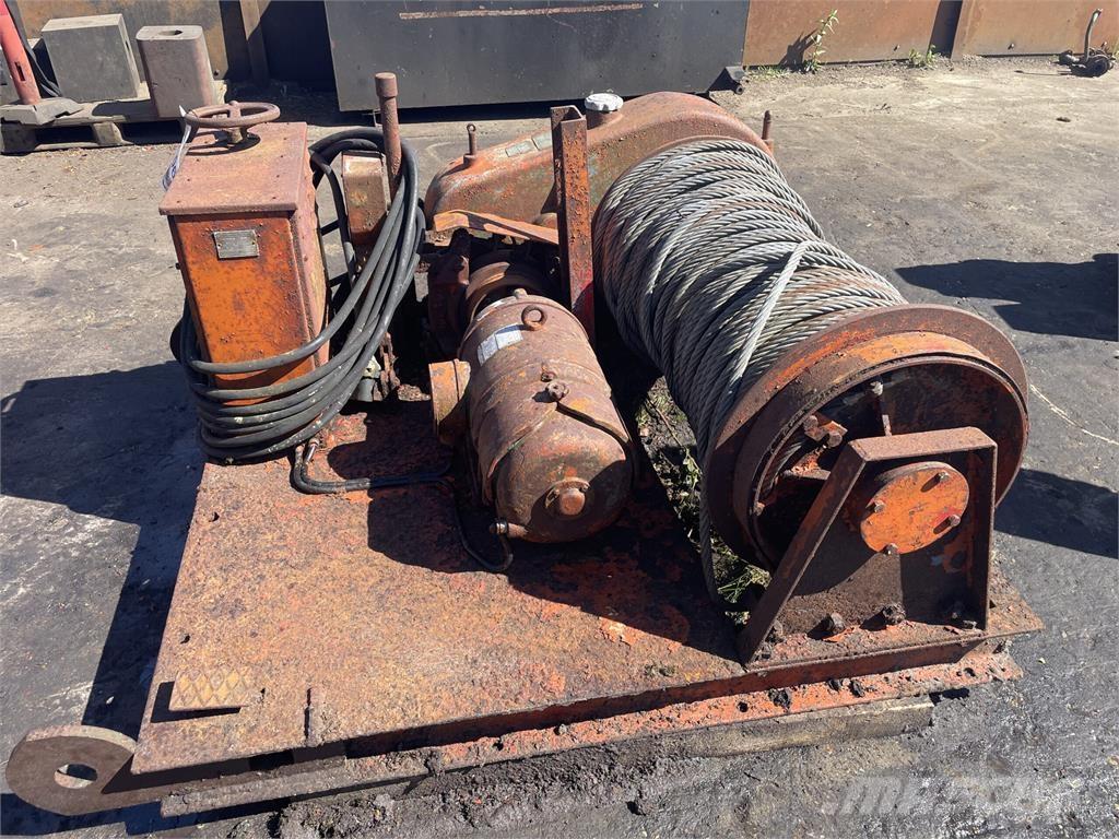  El-spil med gear og bremse. Winches, hoists and material lifts