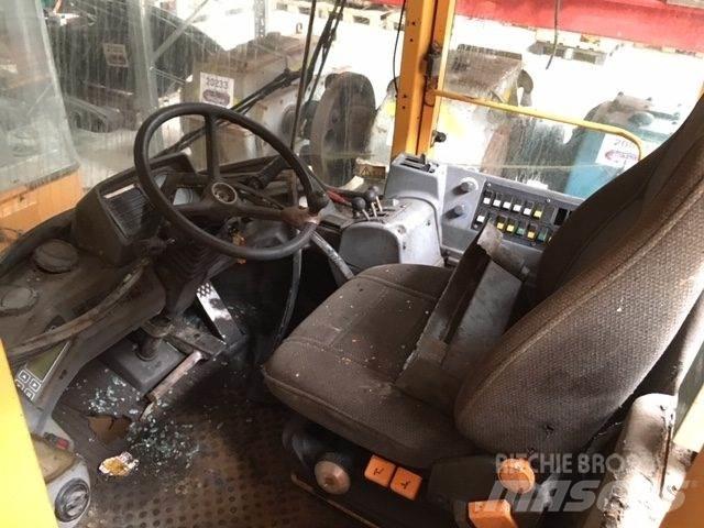  Førerhus ex. Volvo L180C Other components