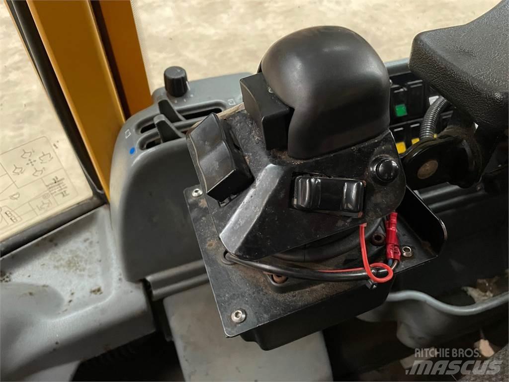  Førerhus, ex. Volvo L180D Other components