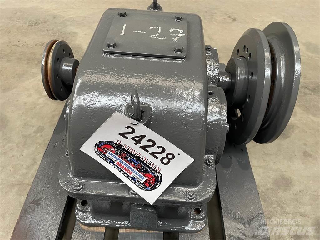  Gear - 1:27 Transmission