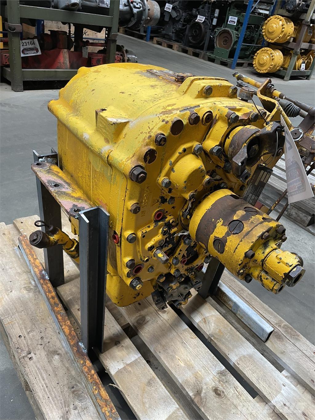 Hanomag 22C transmission Transmission