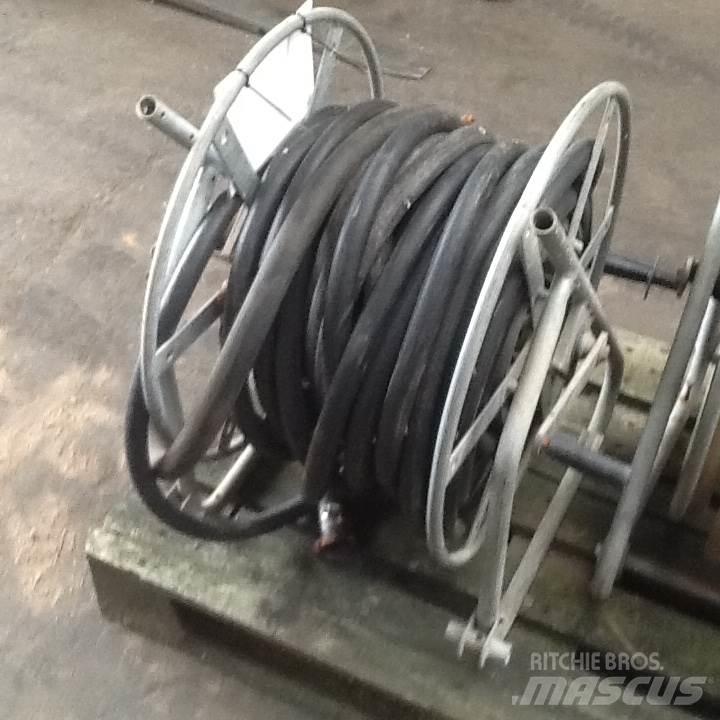 Slangeopruller til luft Other components