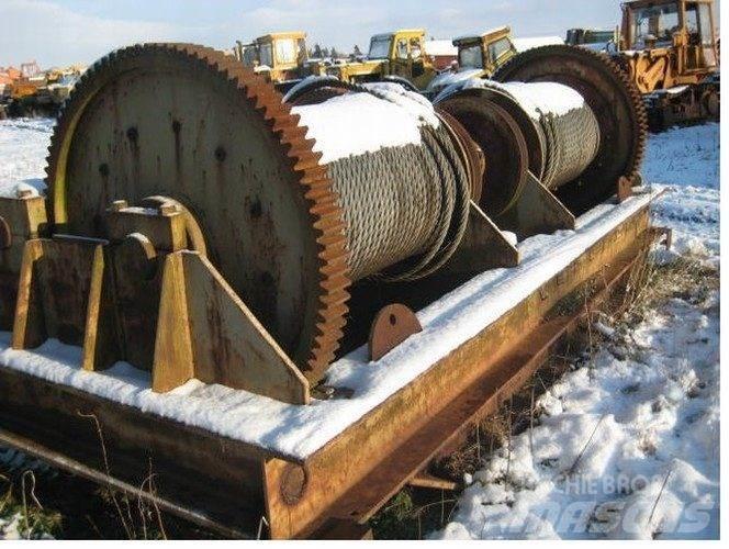  Spil - 40 mm wire Hoists, winches and material elevators