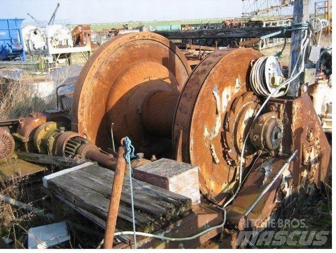  Spil - vægt ca. 7 ton Hoists, winches and material elevators