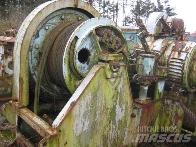  Støttebensspil ex. Storhavn Hoists, winches and material elevators