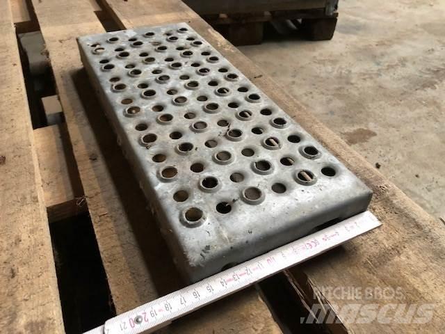  Trin, galvaniserede - 117 stk. Other components