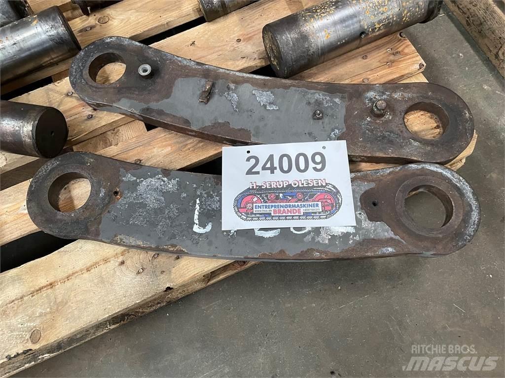 Volvo L120E Link Arm Other components