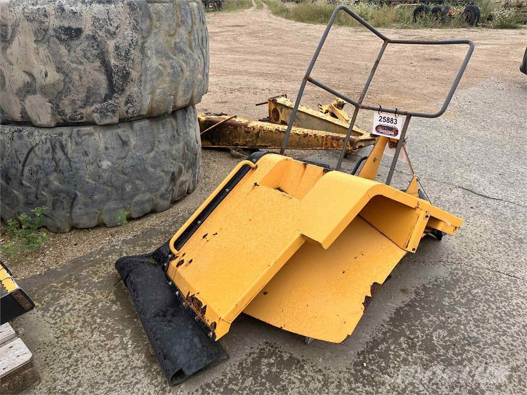 Volvo L220E højre bagskærm Other components