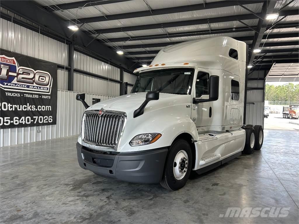 International LT625 Tractor Units