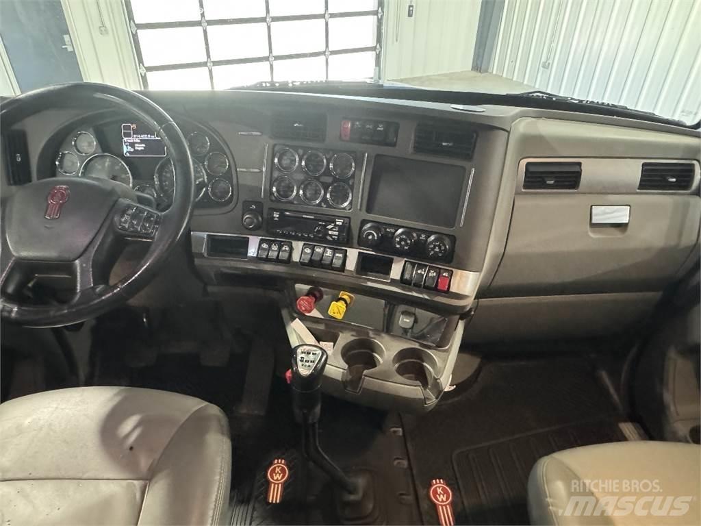 Kenworth T680 Tractor Units