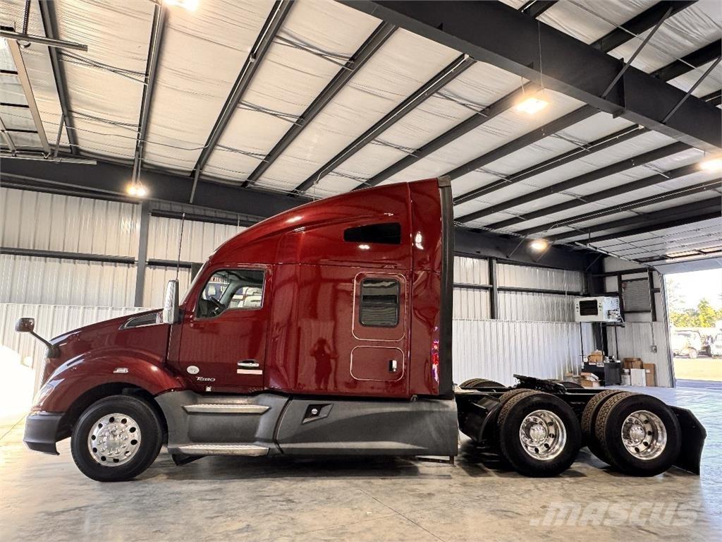 Kenworth T680 Tractor Units