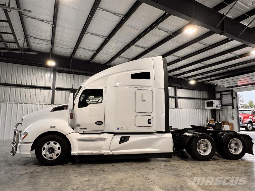 Kenworth T680 Tractor Units