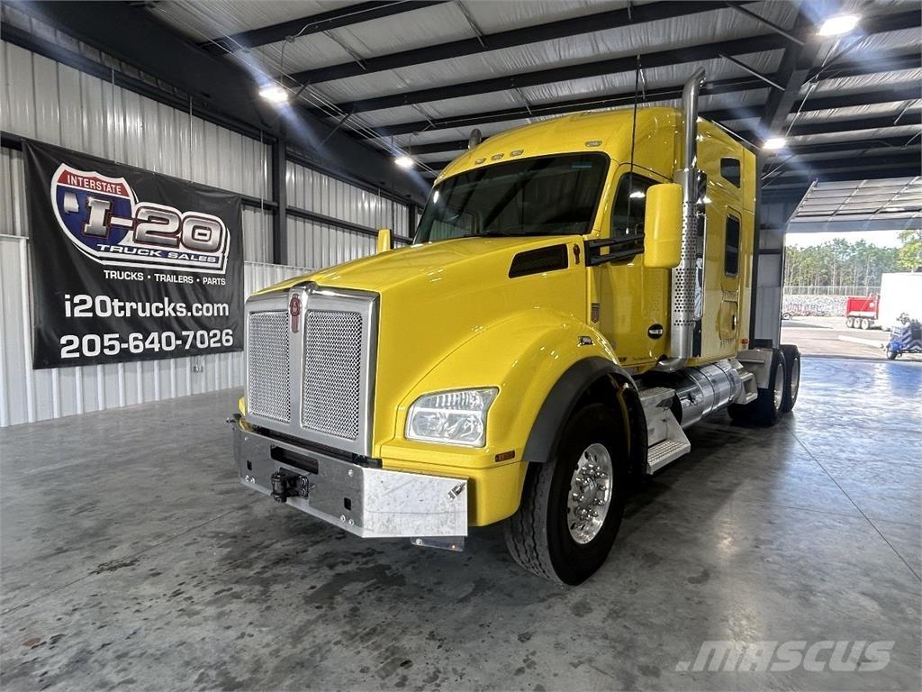 Kenworth T880 Tractor Units