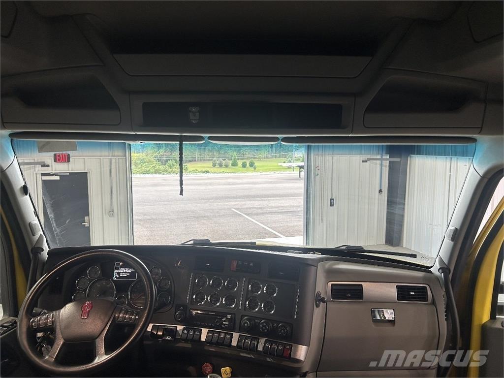 Kenworth T880 Tractor Units