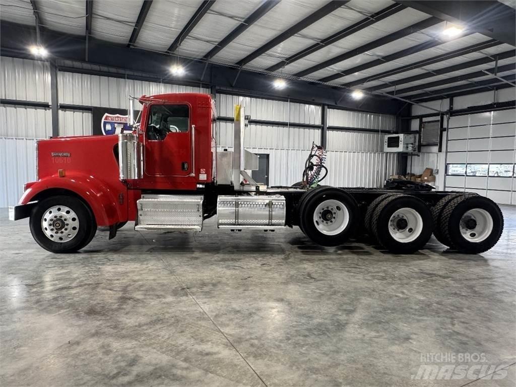 Kenworth W900L Tractor Units