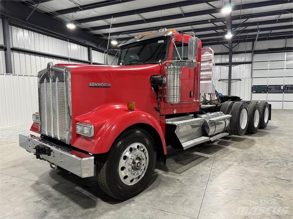 Kenworth W900L Tractor Units