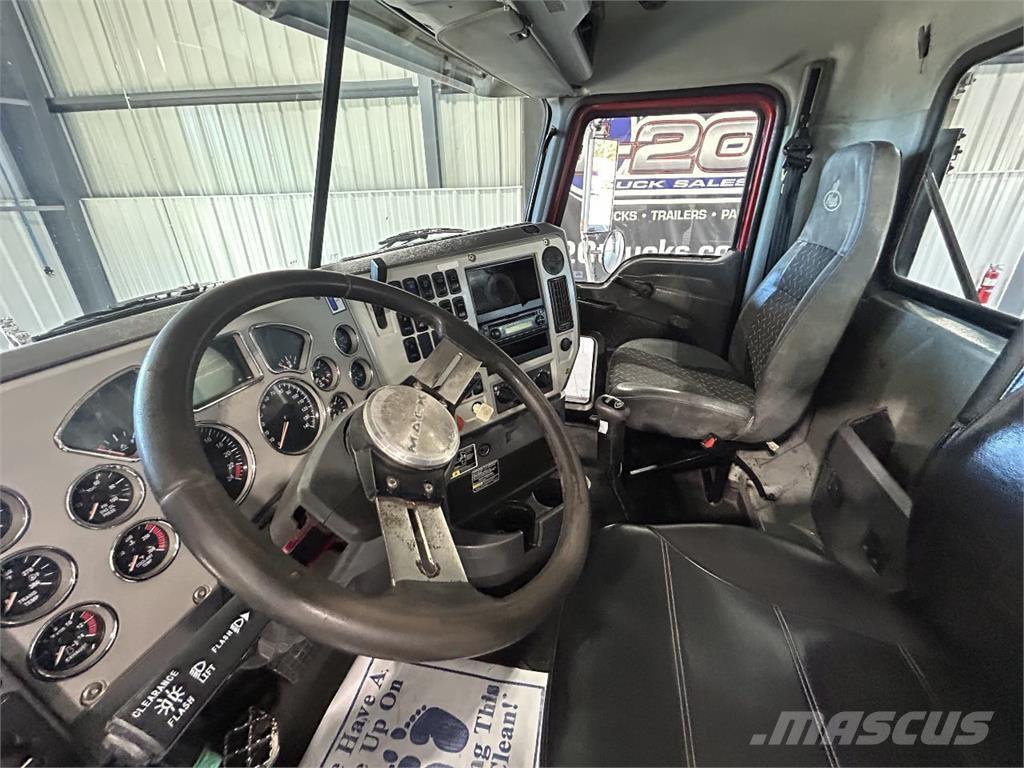 Mack GU713 Tractor Units