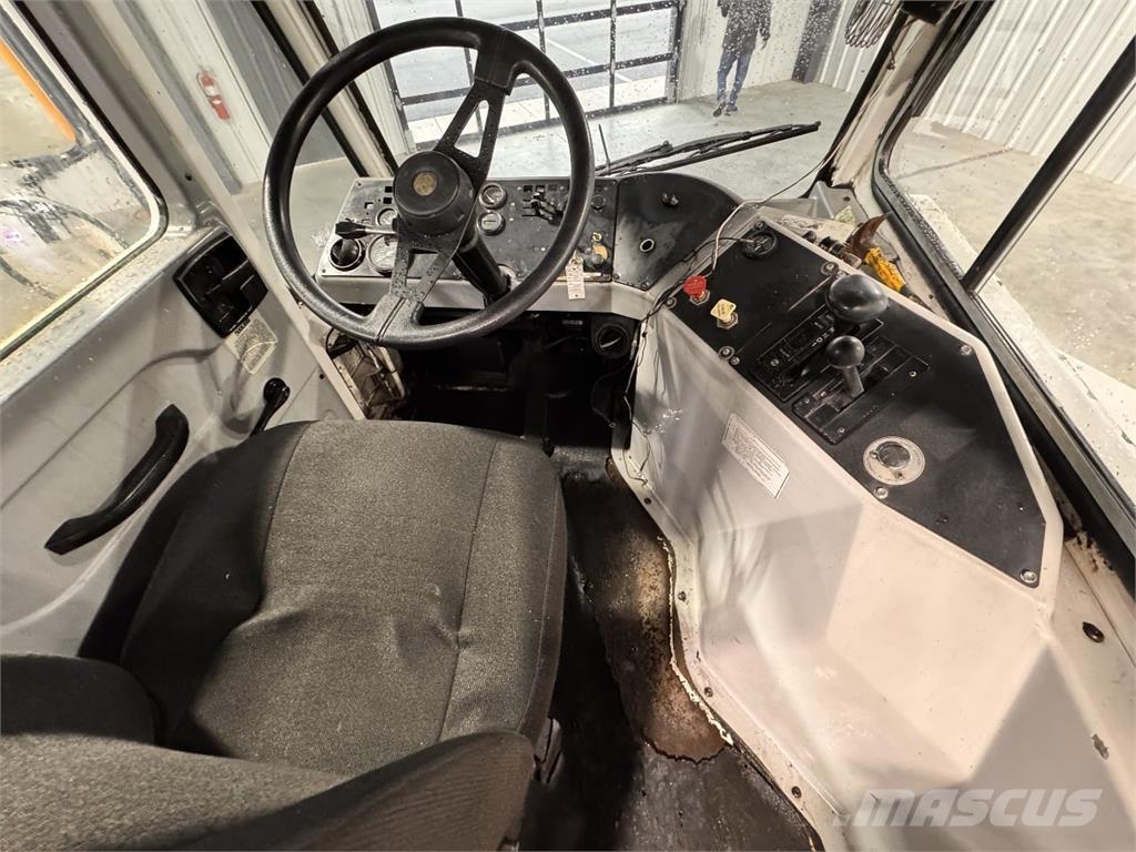 Ottawa Kalmar Terminal tractors