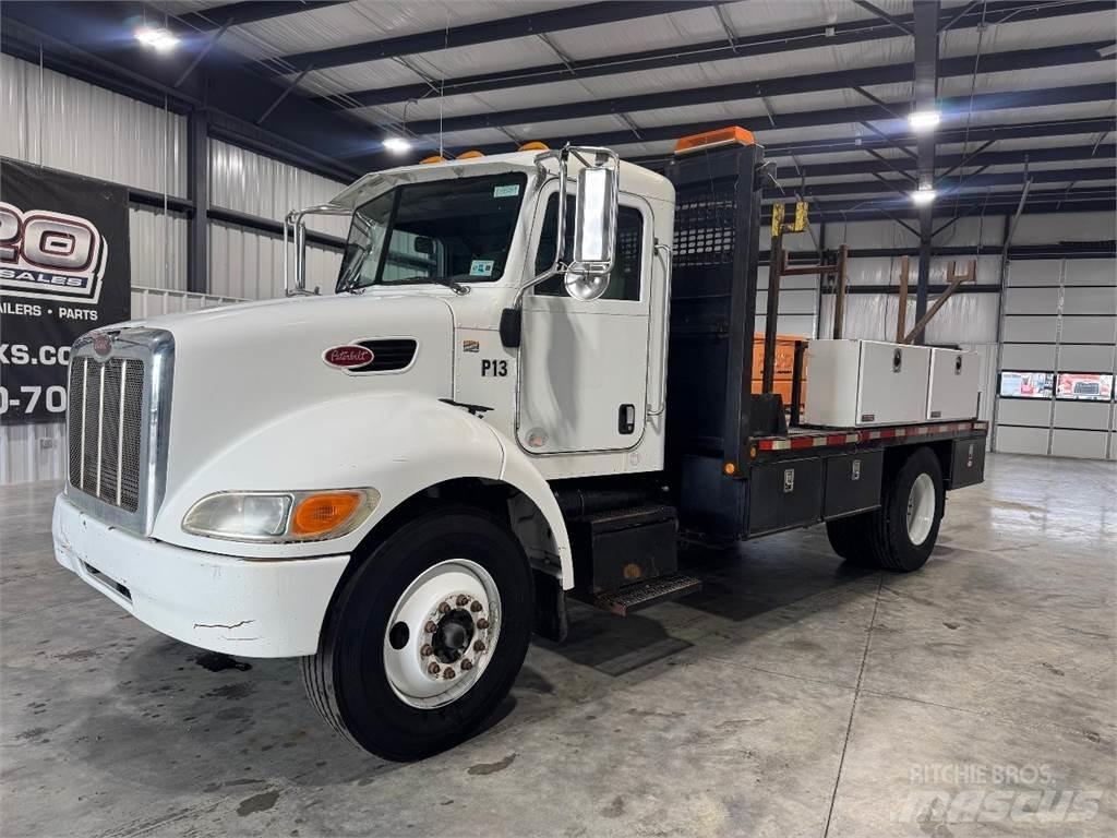 Peterbilt 330 Flatbed / Dropside trucks