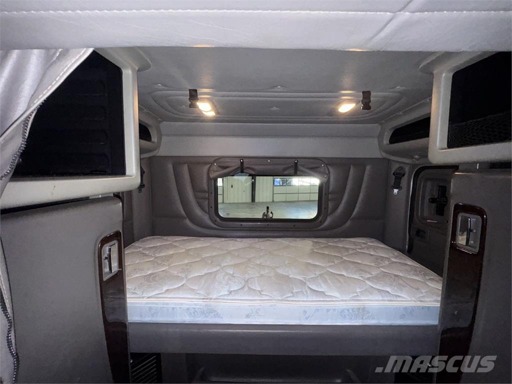 Peterbilt 389 Tractor Units