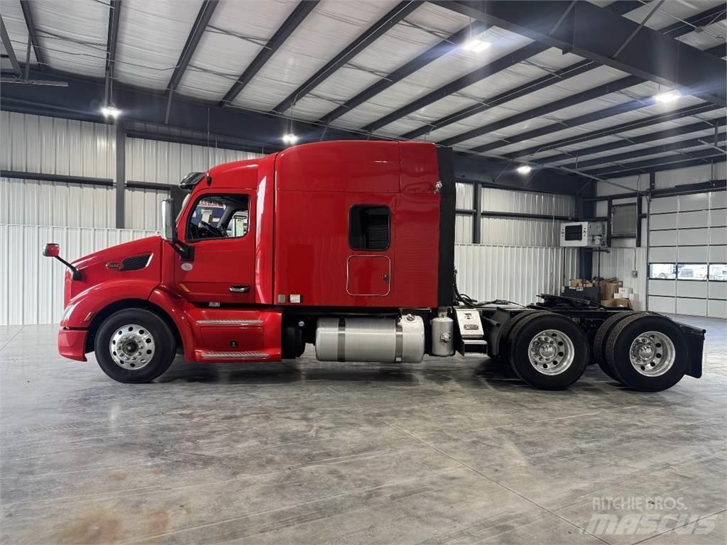 Peterbilt 579 Tractor Units