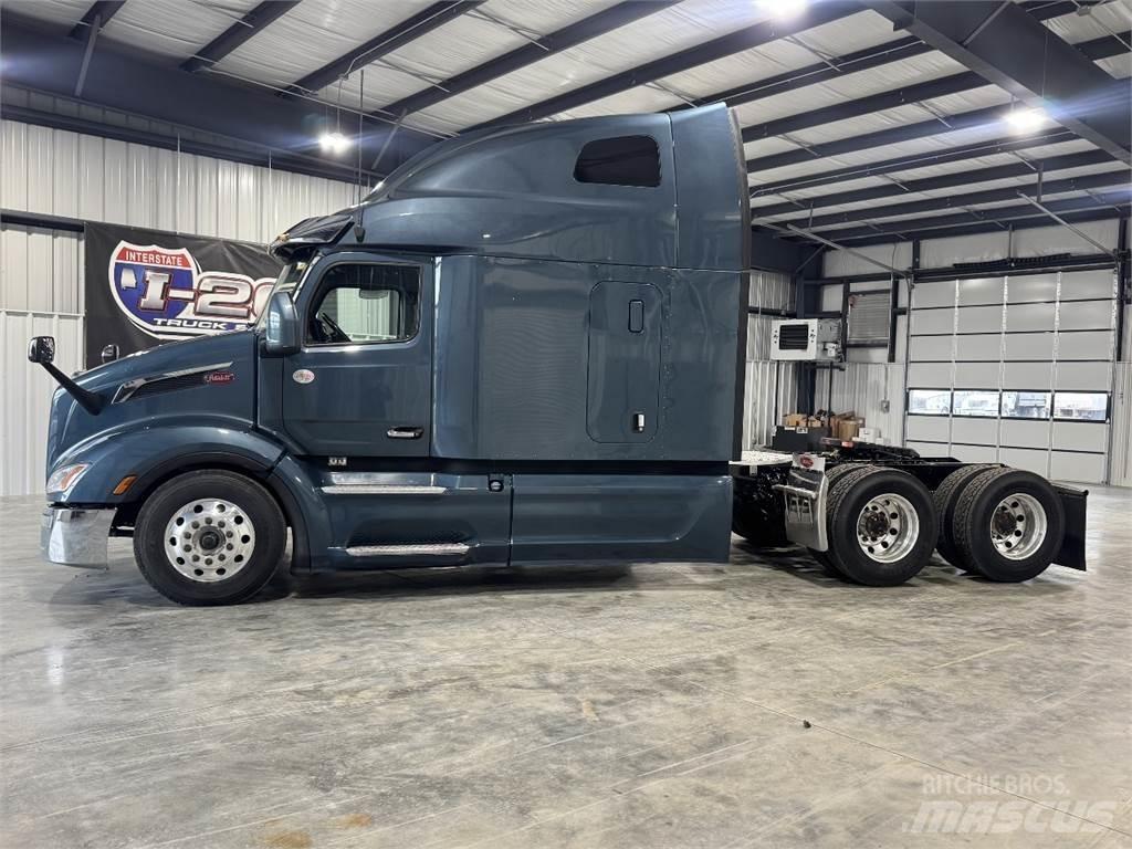 Peterbilt 579 Tractor Units