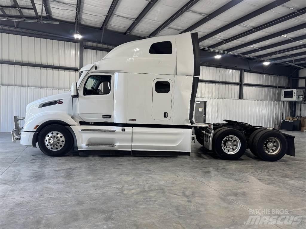 Peterbilt 579 Tractor Units