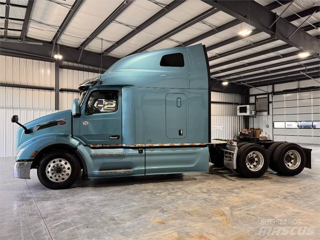 Peterbilt 579 Tractor Units