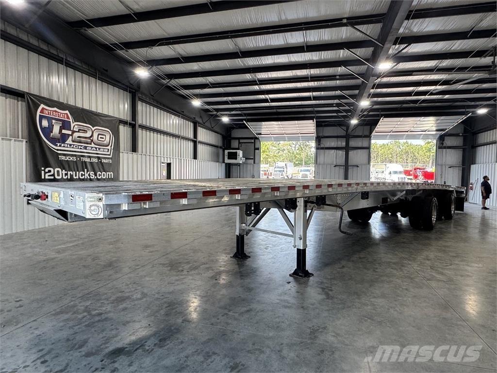 Reitnouer Maximizer Flatbed/Dropside trailers