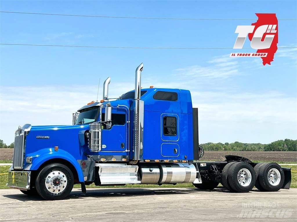 Kenworth W900 Tractor Units