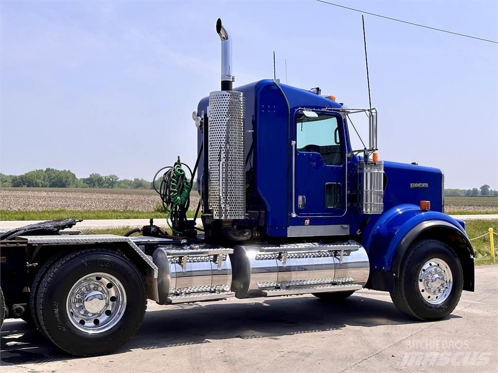 Kenworth W900 Tractor Units