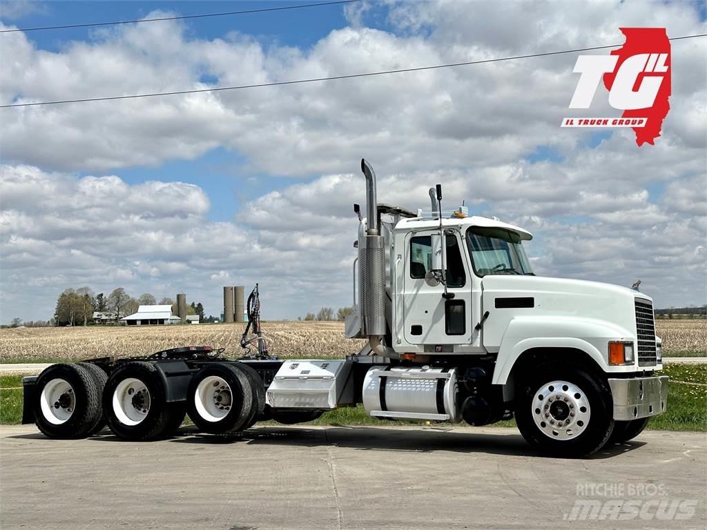 Mack CH613 Tractor Units