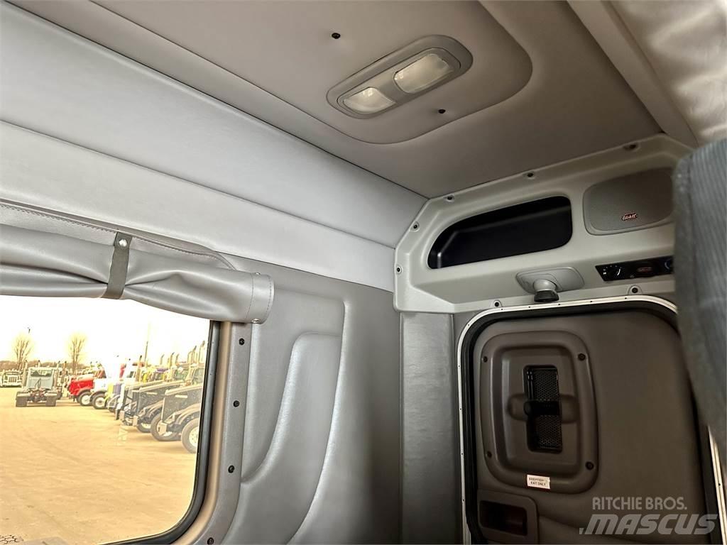 Peterbilt 389 Tractor Units