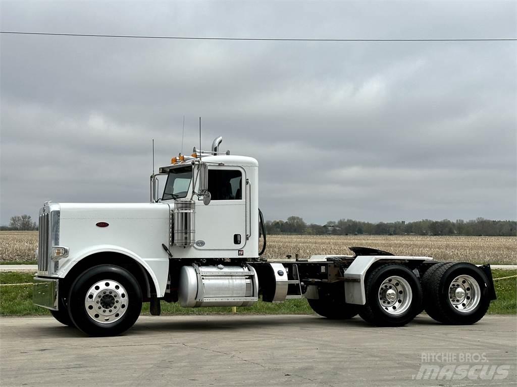 Peterbilt 389 Tractor Units