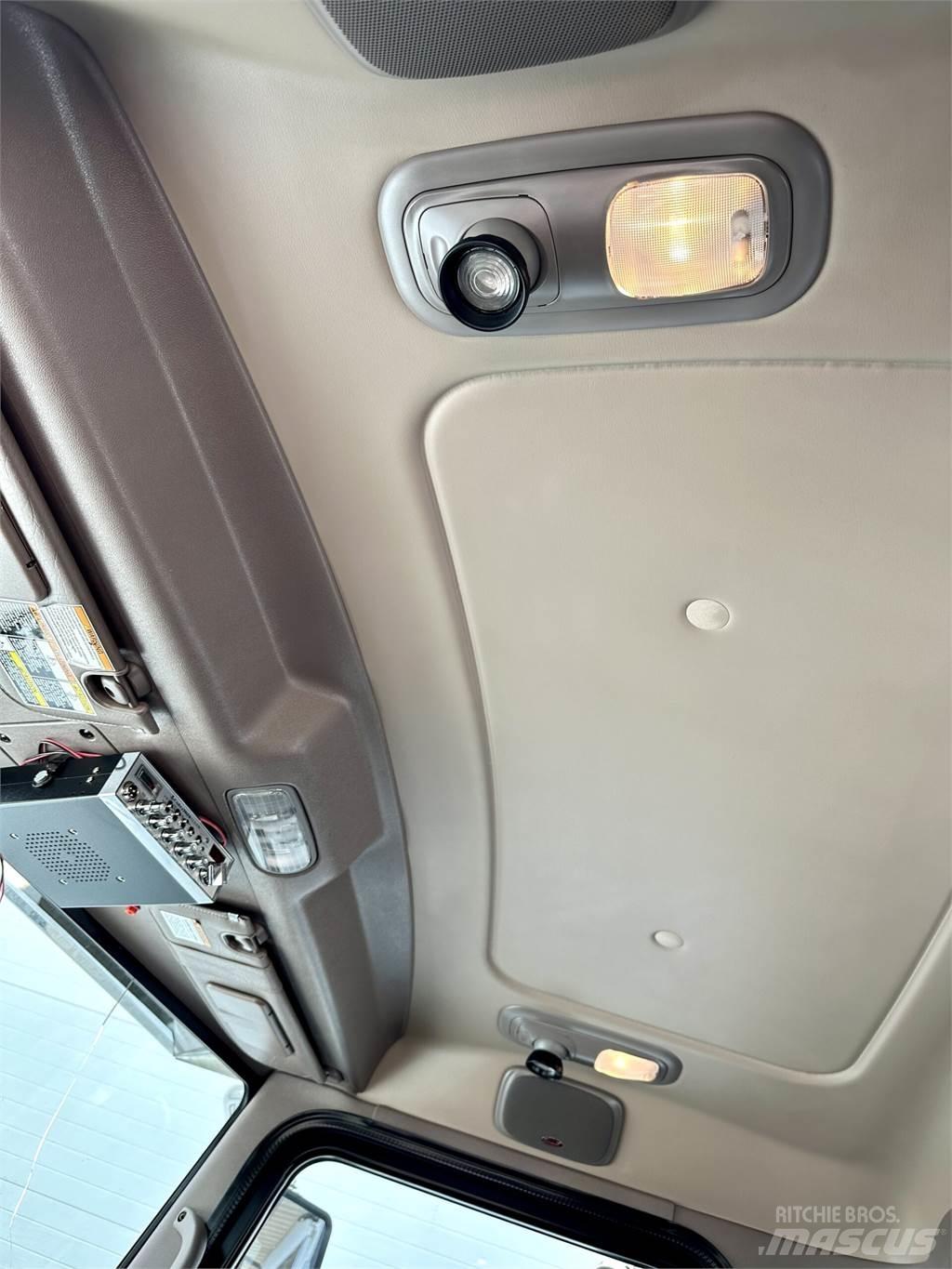 Peterbilt 389 Tractor Units