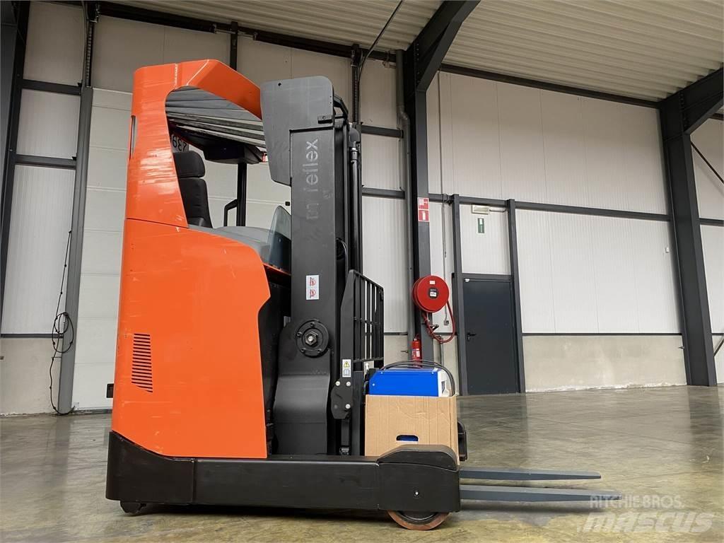 Toyota RRE140H Reach trucks