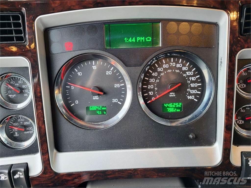 Kenworth W900 Tractor Units