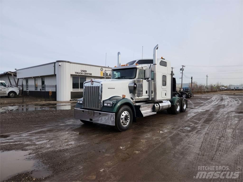 Kenworth W900L Tractor Units