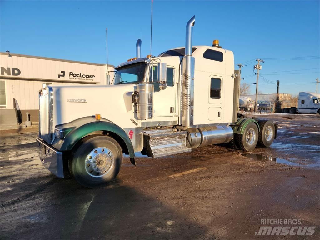 Kenworth W900L Tractor Units
