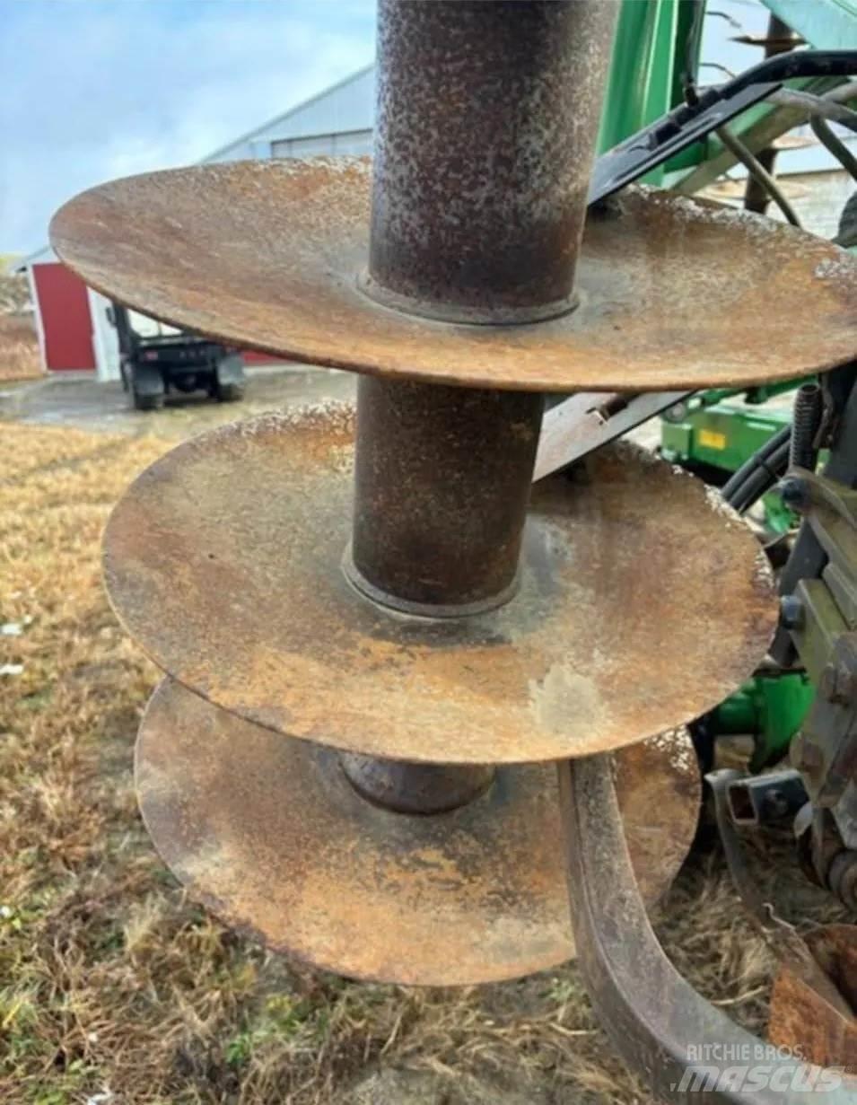 John Deere 637 Other components