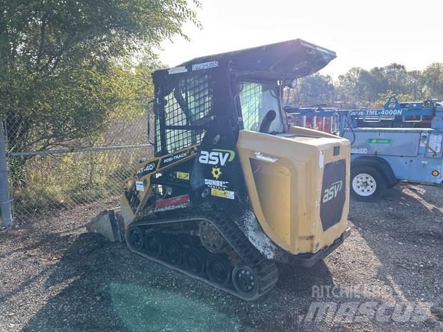 ASV RT40 Skid steer loaders