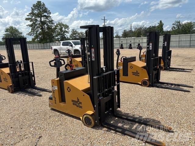 Big Joe CB-22 Self propelled stackers